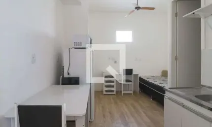 Casa para Aluguel - Butantã, 1 Quarto,  16 m² - São Paulo