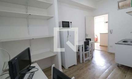 Casa para Aluguel - Butantã, 1 Quarto,  16 m² - São Paulo
