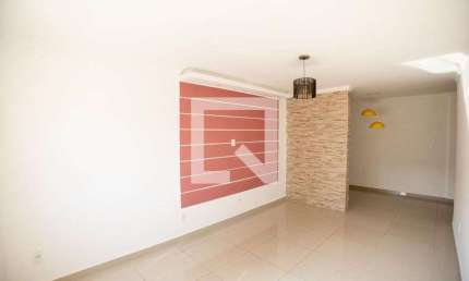 Casa para Aluguel - Campo Grande, 2 Quartos,  107 m² - Rio de Janeiro