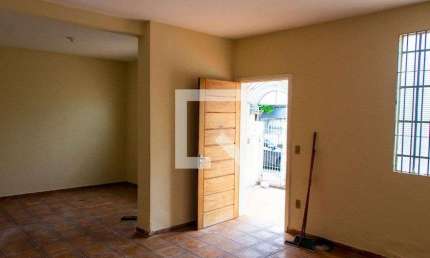 Casa para Aluguel - Bonfim, 2 Quartos,  170 m² - Campinas