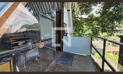 Casa para Aluguel - Marapé, 1 Quarto,  35 m² - Santos