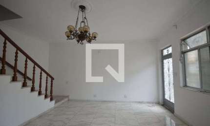 Casa para Aluguel - Campinho, 3 Quartos,  270 m² - Rio de Janeiro