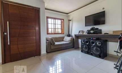 Casa para Aluguel - Chapéu do Sol, 3 Quartos,  80 m² - Porto Alegre