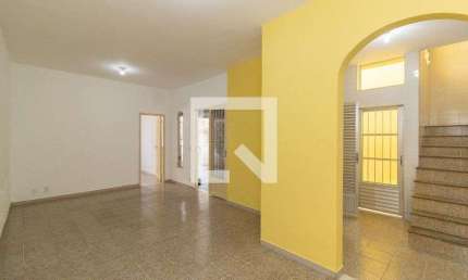Casa para Aluguel - Olaria, 4 Quartos,  236 m² - Rio de Janeiro