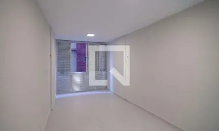 Apartamento para alugar na Rua Paim, Consolação, São Paulo por R$ 1.400