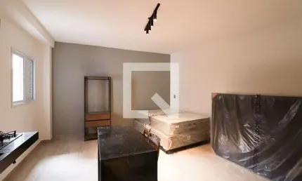 Kitnet / Stúdio para alugar na Rua Mateus Correa, Vila Santa Maria, São Paulo por R$ 1.450