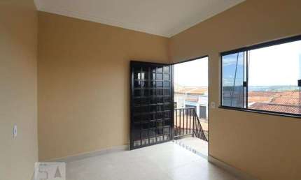 Kitnet / Stúdio para Aluguel - Residencial Recanto do Bosque, 4 Quartos,  60 m² - Goiânia