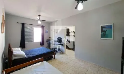 Kitnet / Stúdio para alugar na Rua Ponta Porã, Boqueirão, Praia Grande por R$ 1.550