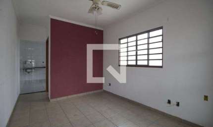 Casa para Aluguel - Vila Pinheiros, 2 Quartos,  199 m² - Sorocaba