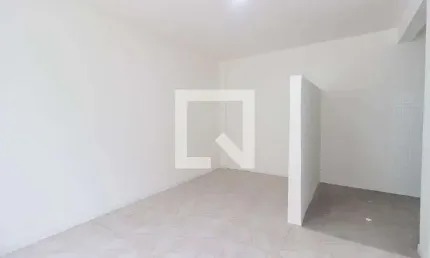 Casa para Aluguel - Jardim Éster Yolanda, 1 Quarto,  25 m² - São Paulo
