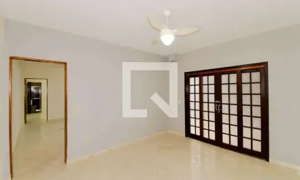 Casa para Aluguel - Jardim Presidente Dutra, 2 Quartos,  190 m² - Guarulhos