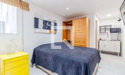 Casa para Aluguel - Pinheiros, 1 Quarto,  40 m² - São Paulo