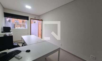 Casa para Aluguel - Vila Jardini, 2 Quartos,  77 m² - Sorocaba
