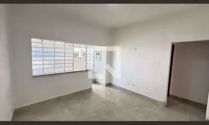 Casa para Aluguel - Parque Bandeirante, 2 Quartos,  150 m² - Santo André