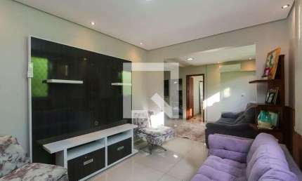 Casa para Aluguel - Maria Helena, 3 Quartos,  360 m² - Belo Horizonte