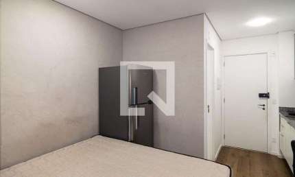 Kitnet / Stúdio para alugar na Rua Francisca Miquelina, Bela Vista, São Paulo por R$ 1.870
