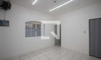 Casa para Aluguel - Vila Maria , 1 Quarto,  350 m² - São Paulo