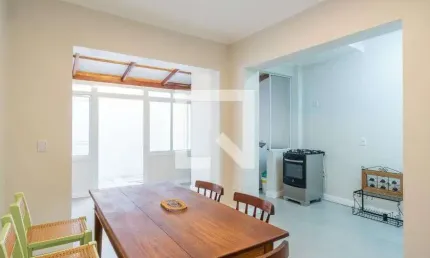 Apartamento para Aluguel - Cidade Baixa, 1 Quarto,  70 m² - Porto Alegre