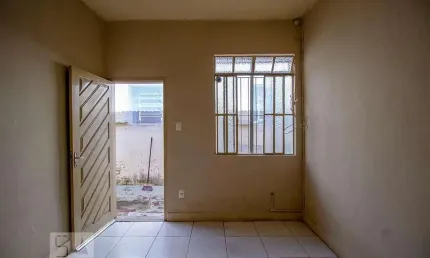 Casa para Aluguel - Bonfim, 1 Quarto,  48 m² - Belo Horizonte