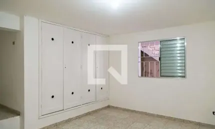 Casa / Sobrado em Condomínio para Aluguel - Jardim Miriam, 1 Quarto,  35 m² - São Paulo