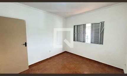 Casa para Aluguel - Jardim Santa Cristina, 1 Quarto,  35 m² - Santo André