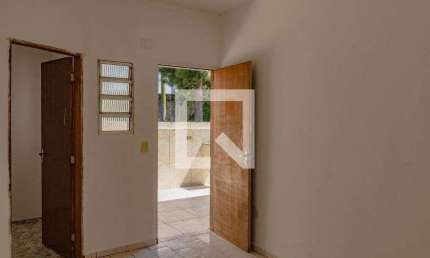 Casa para Aluguel - Jabaquara, 2 Quartos,  60 m² - São Paulo