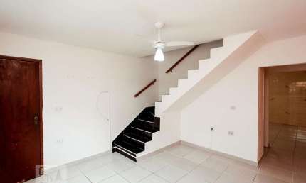 Casa para Aluguel - Jardim Cocaia, 2 Quartos,  80 m² - Guarulhos