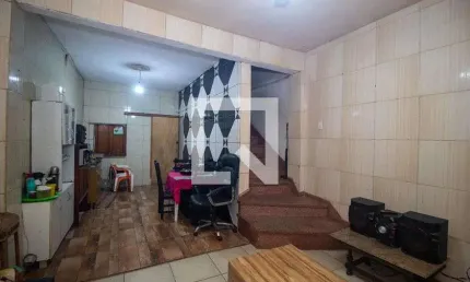 Casa para Aluguel - Azenha, 2 Quartos,  189 m² - Porto Alegre