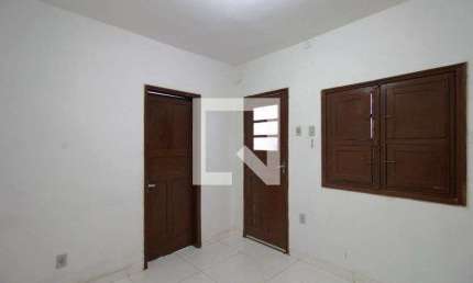 Casa para Aluguel - Santo André, 2 Quartos,  100 m² - Belo Horizonte