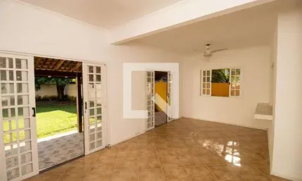 Casa para Aluguel - Recreio, 3 Quartos,  950 m² - Rio de Janeiro