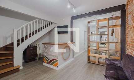 Casa para Aluguel - Pinheiros, 2 Quartos,  140 m² - São Paulo