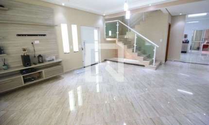 Casa para Aluguel - Jaguaribe, 3 Quartos,  240 m² - Osasco