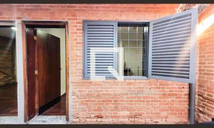 Casa para Aluguel - Cidade Universitária, 1 Quarto,  23 m² - Campinas