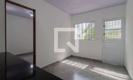 Casa para Aluguel - Jardim Cocaia, 2 Quartos,  40 m² - Guarulhos
