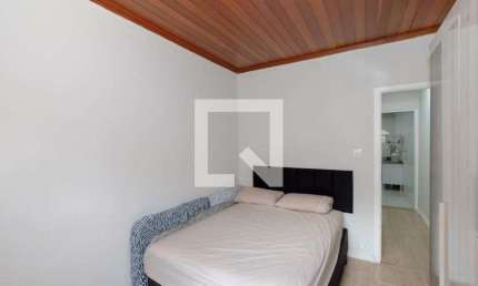 Casa para Aluguel - Campo Belo, 1 Quarto,  35 m² - São Paulo