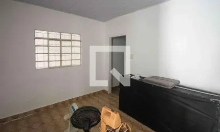Casa para Aluguel - Jardim Teresa, 2 Quartos,  100 m² - São Paulo