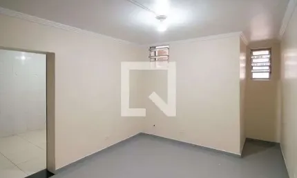 Casa para Aluguel - Bela Vista, 1 Quarto,  65 m² - São Paulo