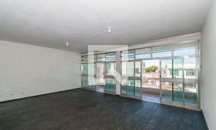 Casa para Aluguel - Olaria, 3 Quartos,  239 m² - Rio de Janeiro