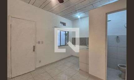 Casa para Aluguel - Barra da Tijuca - Marapendi, 1 Quarto,  20 m² - Rio de Janeiro