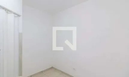Casa para Aluguel - Parque Bandeirante, 1 Quarto,  15 m² - Santo André