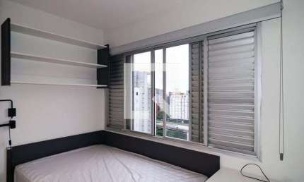 Apartamento para alugar na Rua Maestro Cardim, Bela Vista, São Paulo por R$ 3.450