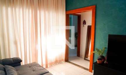 Casa para Aluguel - Vila Maria, 2 Quartos,  181 m² - Aparecida de Goiânia