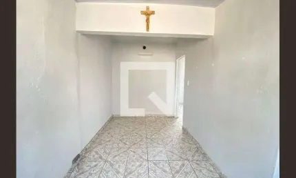 Casa para Aluguel - Piedade, 2 Quartos,  40 m² - Rio de Janeiro