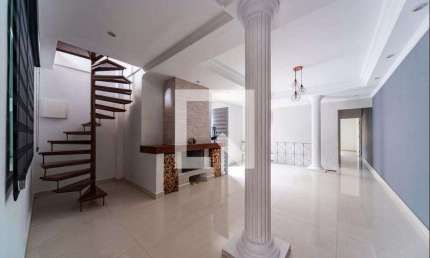Casa para Aluguel - Parque Bandeirante, 3 Quartos,  250 m² - Santo André