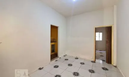 Casa para Aluguel - Piedade, 1 Quarto,  38 m² - Rio de Janeiro