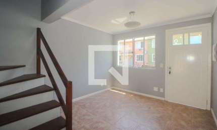 Casa / Sobrado em Condomínio para Aluguel - Sarandi, 2 Quartos,  70 m² - Porto Alegre