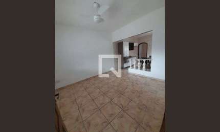 Casa para Aluguel - Maracanã, 2 Quartos,  70 m² - Praia Grande