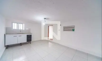 Casa para Aluguel - Vila Palmares, 1 Quarto,  30 m² - Santo André