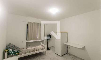 Kitnet / Stúdio para Aluguel - Itapuã, 1 Quarto,  30 m² - Salvador