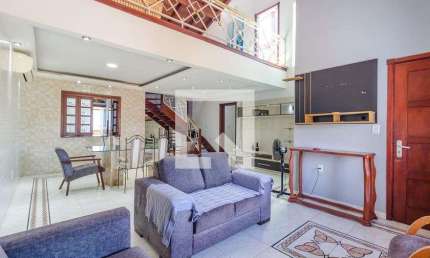 Casa para Aluguel - Partenon, 3 Quartos,  350 m² - Porto Alegre